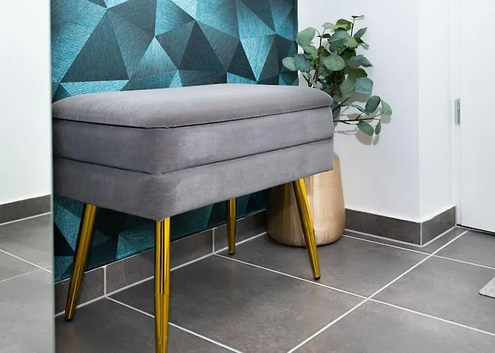 Chic207 Retreat: Modern 1br Gem With Parking By Nw Apartament Budapesta