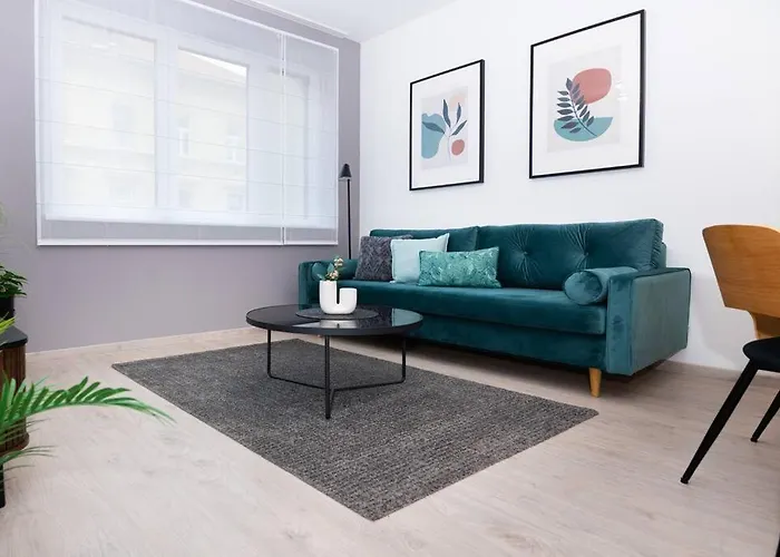 Apartament Chic207 Retreat: Modern 1br Gem With Parking By Nw Budapesta
