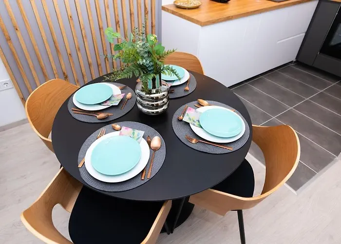 Chic207 Retreat: Modern 1br Gem With Parking By Nw
